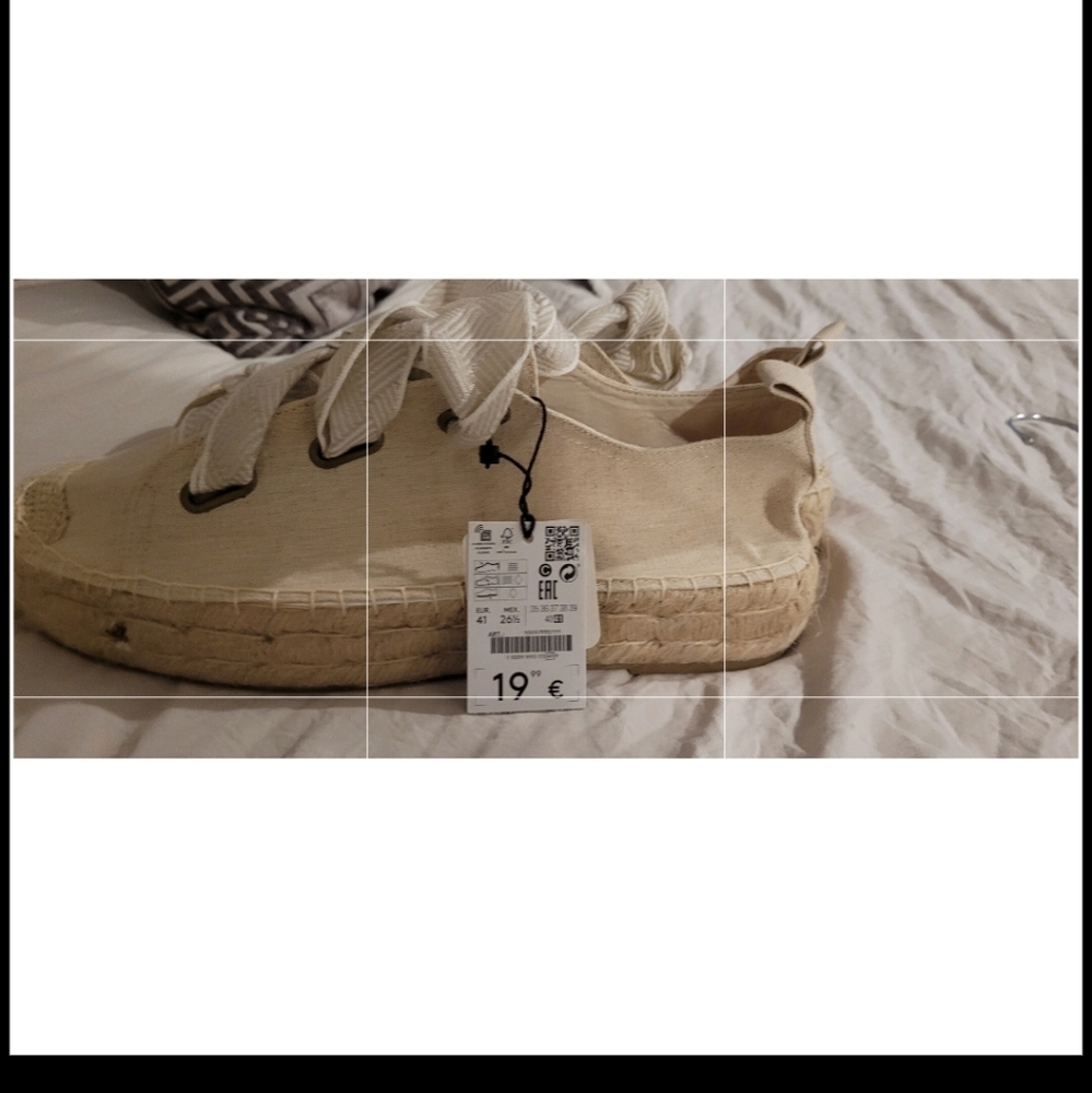 Fashionable sneaker